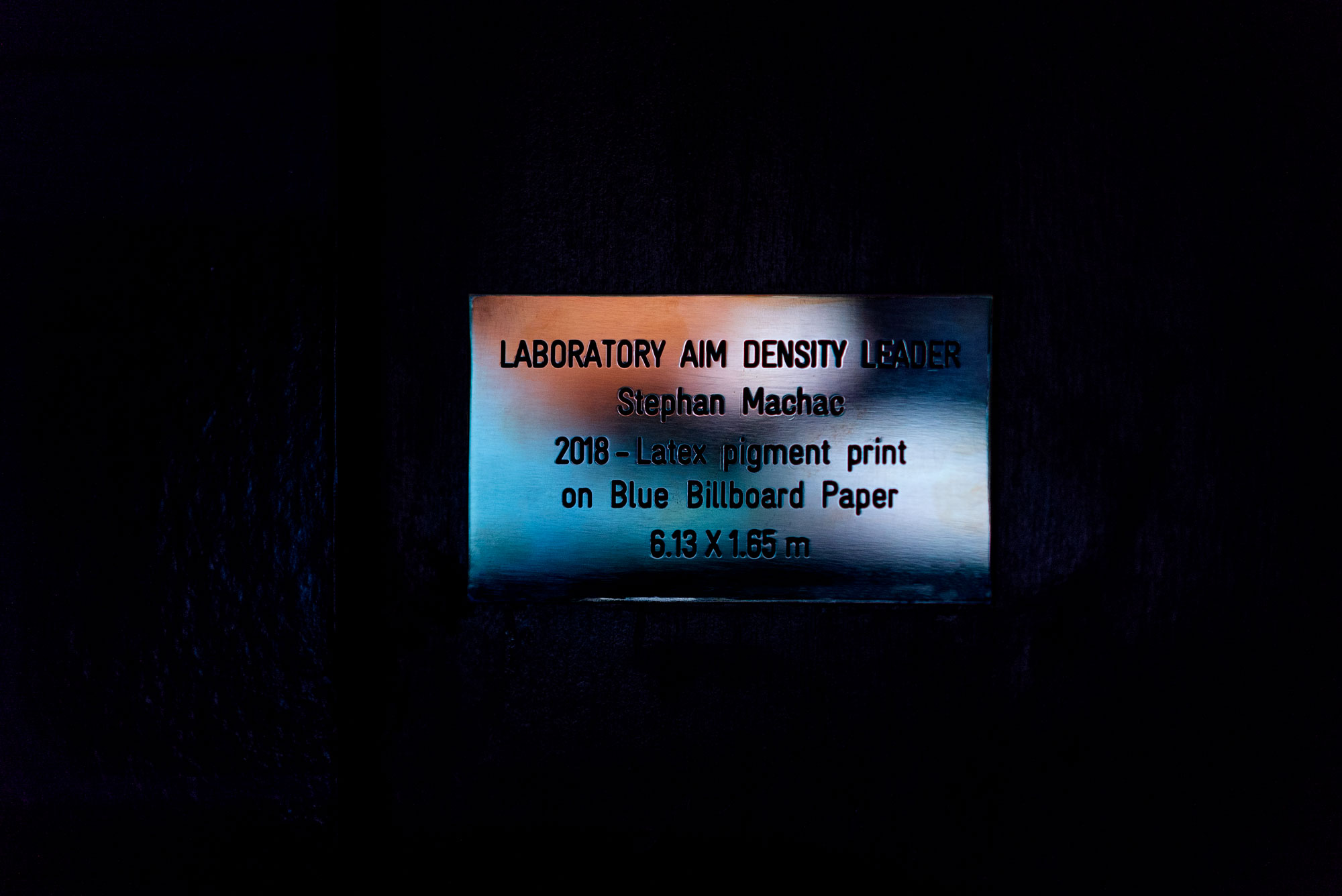 Stephan Machac LABORATORY AIM DENSITY LEADER 2020 LABORATORY AIM DENSITY LEADER - Infoschild - Installation view BAMBI Filmstudio - 2020